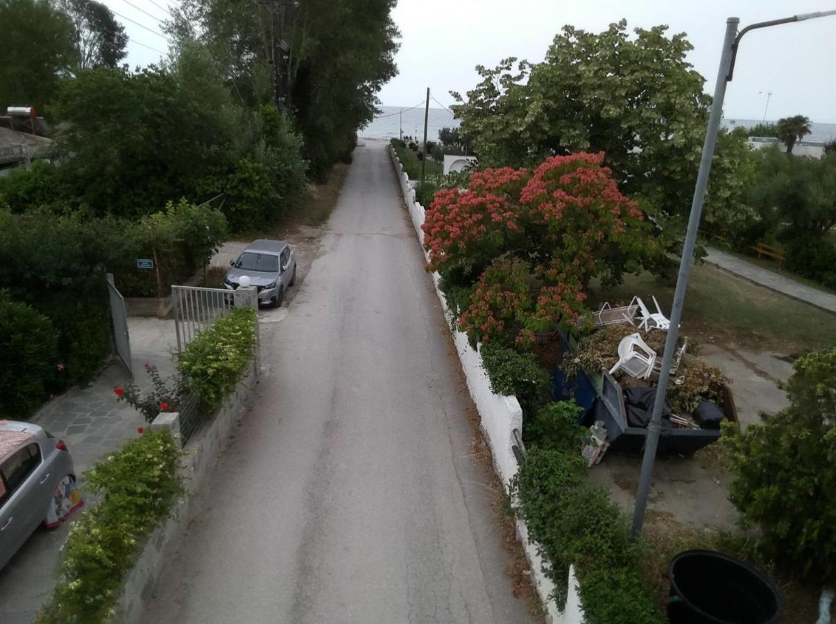 Nea Kallikrateia Katerina Rooms מראה חיצוני תמונה