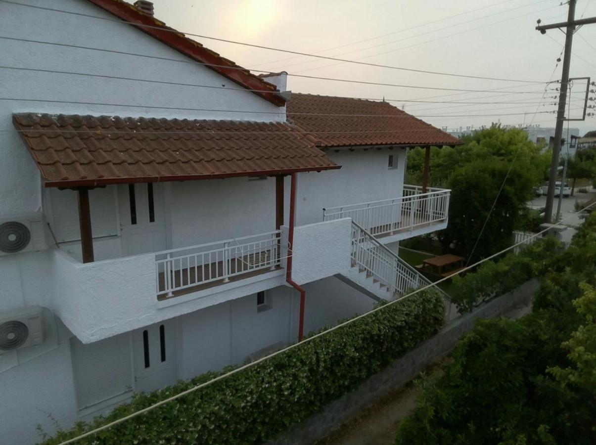 Nea Kallikrateia Katerina Rooms מראה חיצוני תמונה