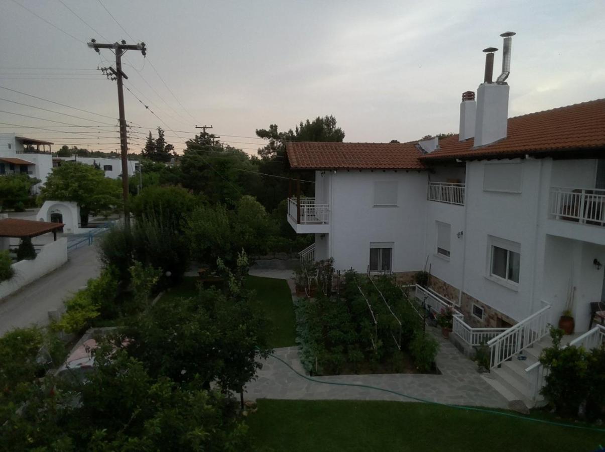 Nea Kallikrateia Katerina Rooms מראה חיצוני תמונה
